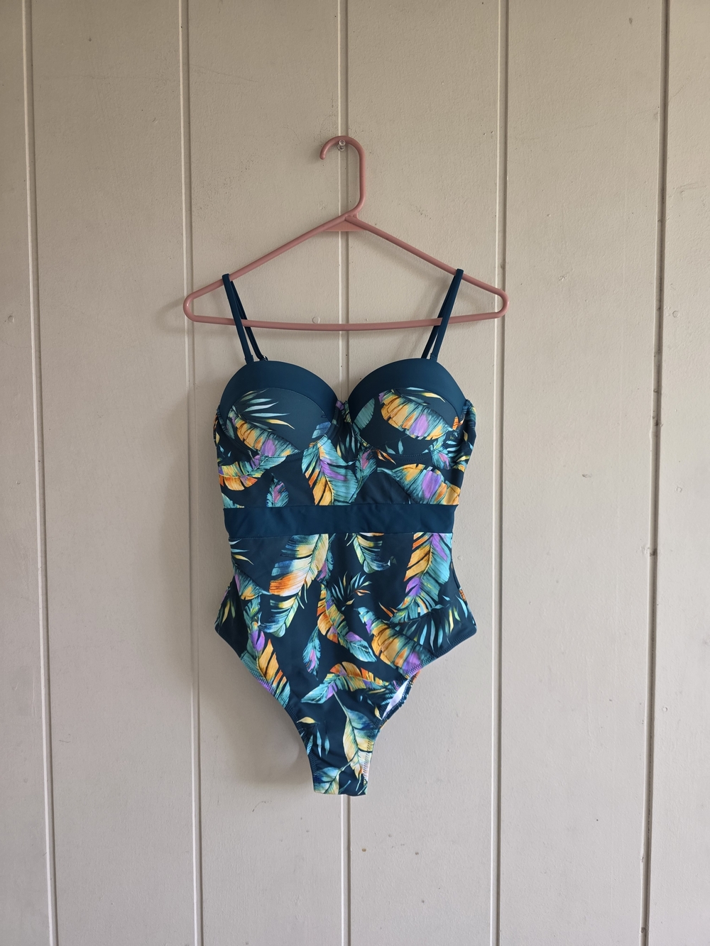 Cupshe one piece Swimming suit Tropical Medium